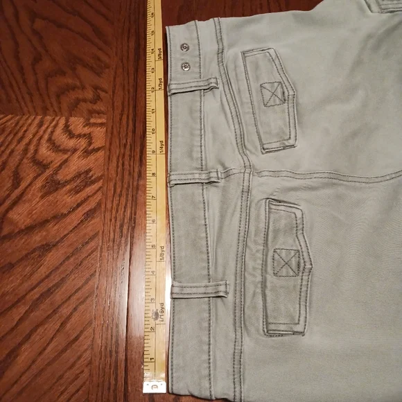 Cabi Cargo Pants - Picture 9 of 11